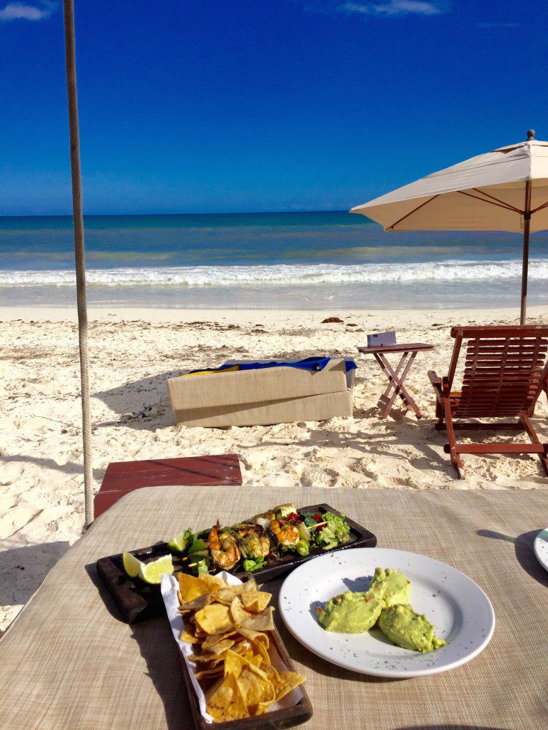tulum-mexico-beach-food